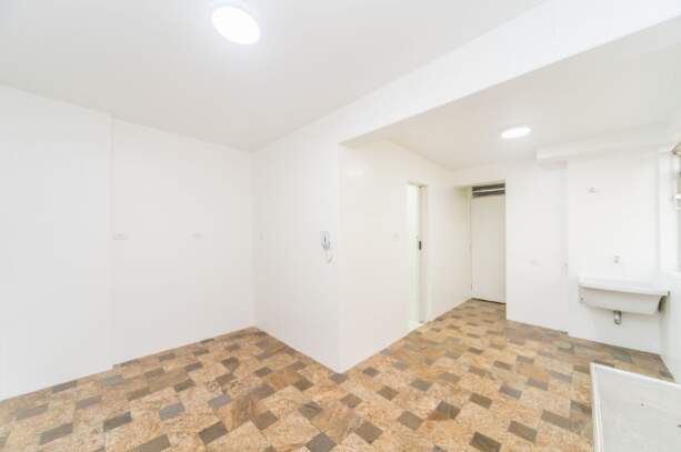 Apartamento à venda com 3 quartos, 145m² - Foto 9