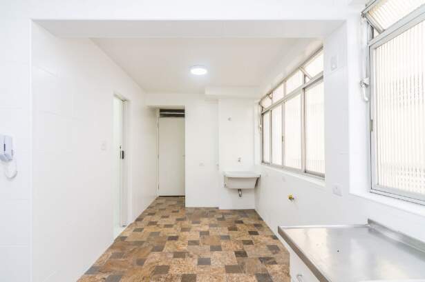 Apartamento à venda com 3 quartos, 145m² - Foto 11