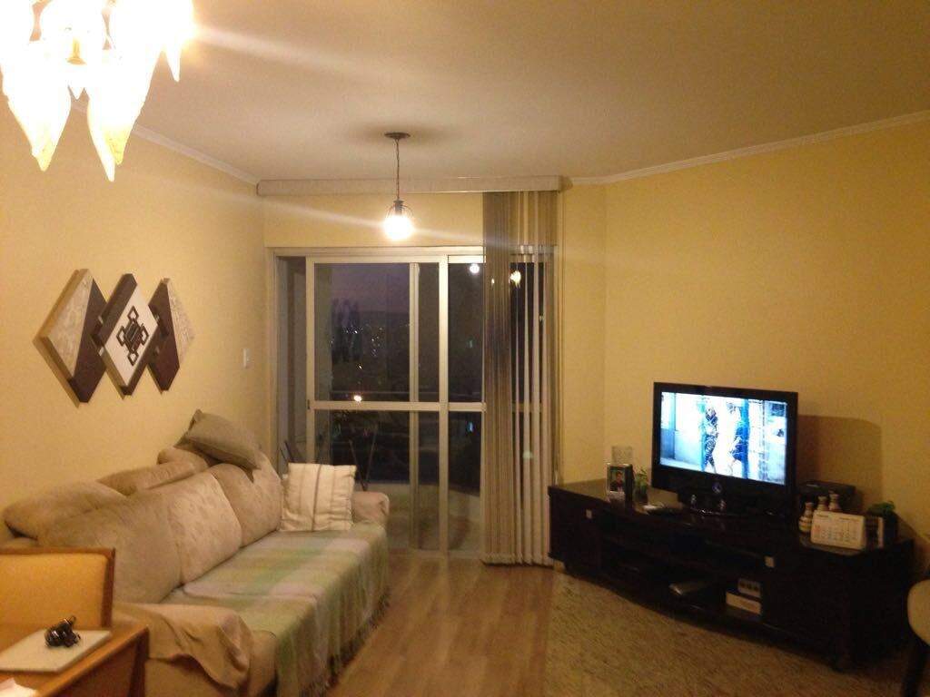 Apartamento à venda com 2 quartos, 72m² - Foto 1