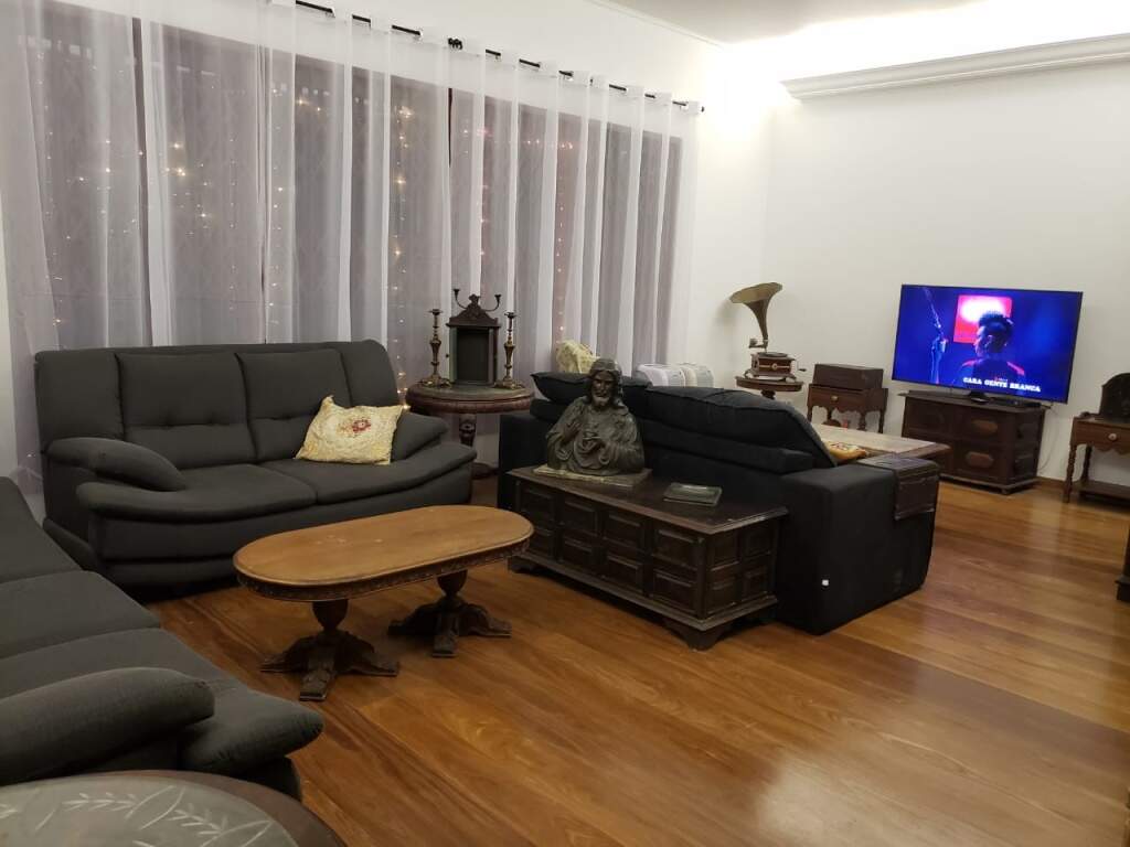 Casa à venda com 5 quartos, 625m² - Foto 1