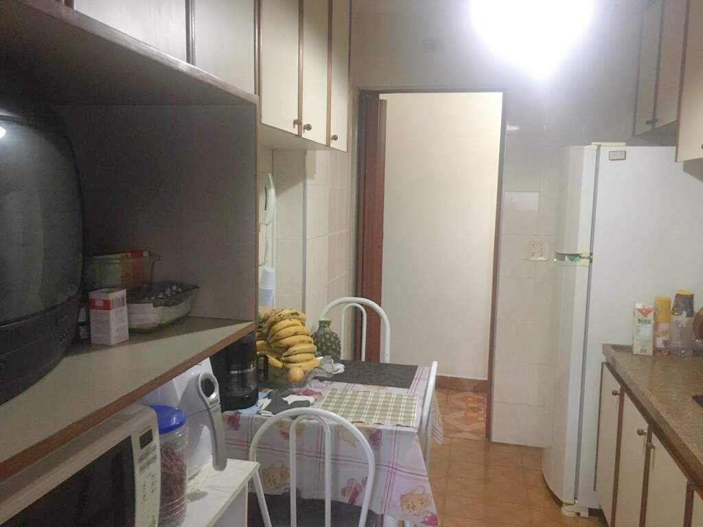 Apartamento à venda com 2 quartos, 61m² - Foto 3