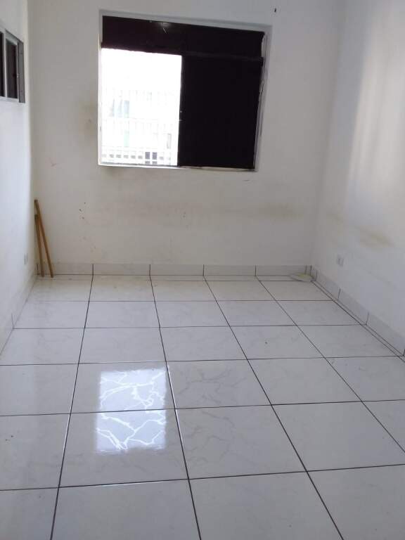 Apartamento à venda com 1 quarto, 30m² - Foto 2