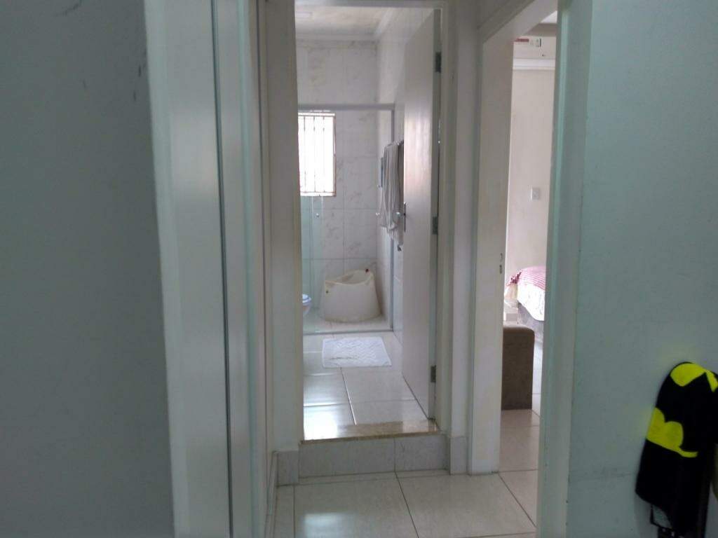 Sobrado à venda com 3 quartos, 200m² - Foto 11