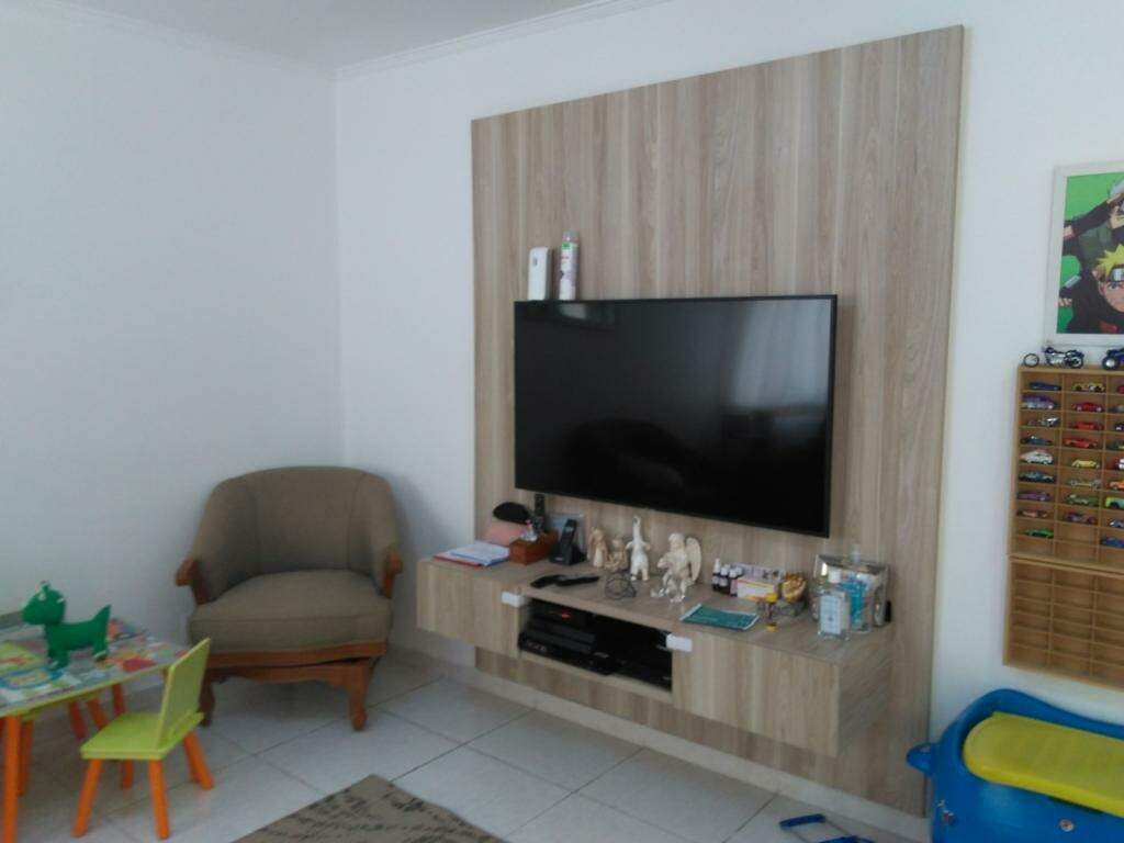 Sobrado à venda com 3 quartos, 200m² - Foto 2