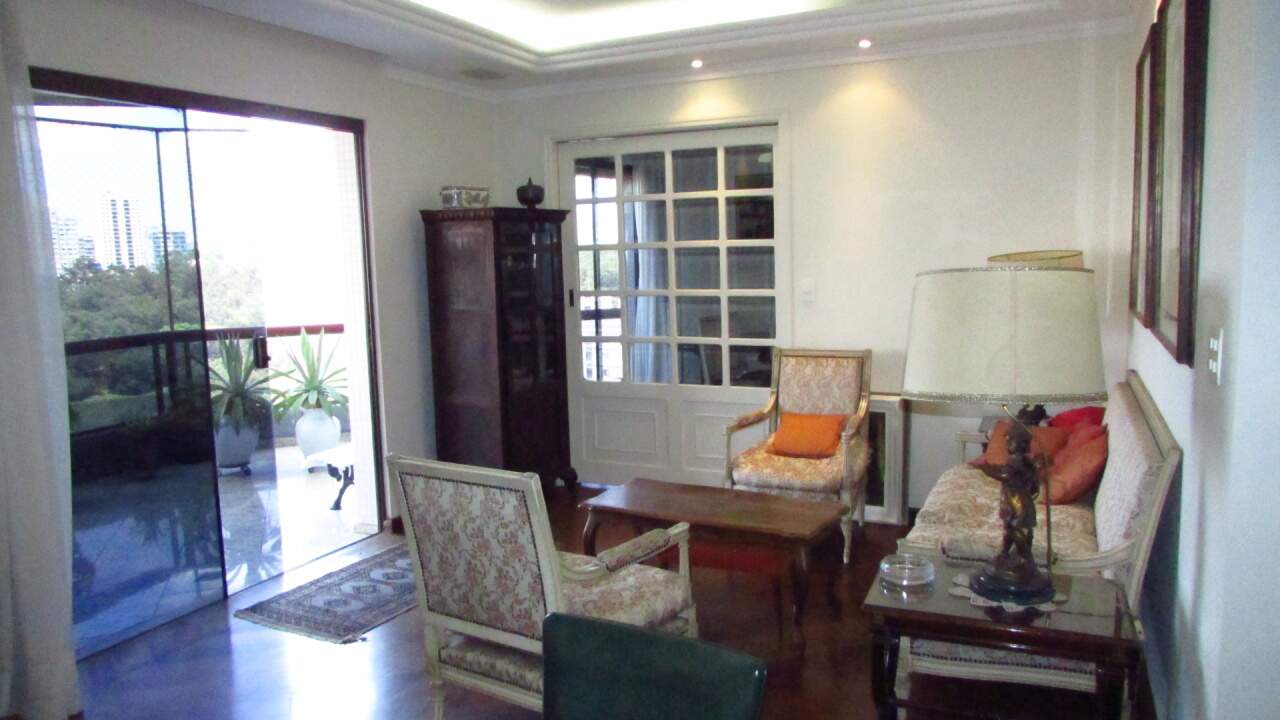 Apartamento à venda com 3 quartos, 226m² - Foto 5