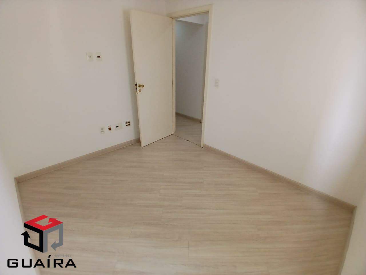Apartamento para alugar com 2 quartos, 90m² - Foto 11