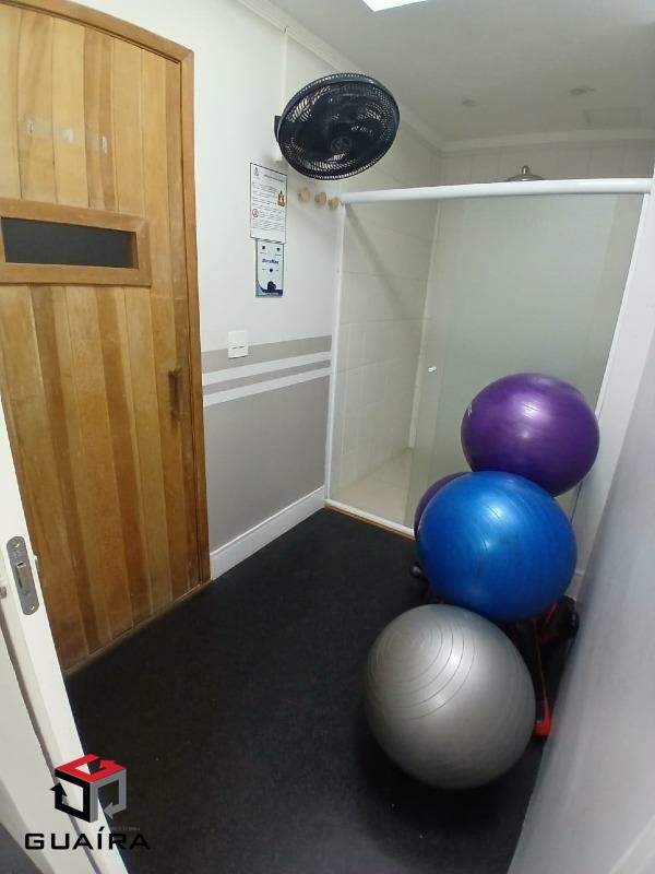 Apartamento para alugar com 2 quartos, 90m² - Foto 17