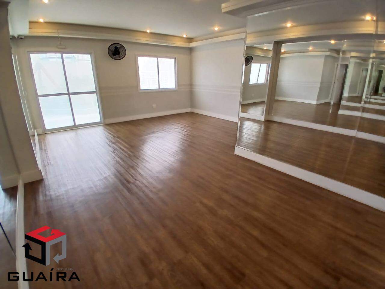 Apartamento para alugar com 2 quartos, 90m² - Foto 18