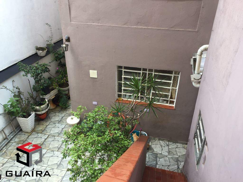 Casa à venda com 6 quartos, 218m² - Foto 22