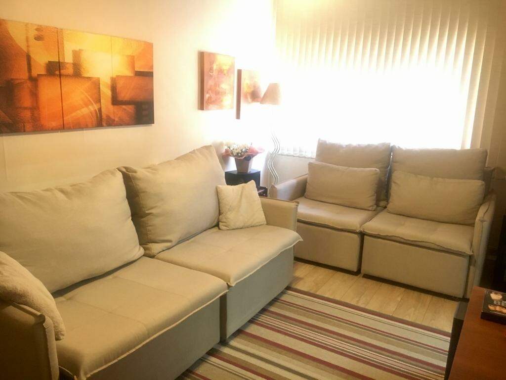 Apartamento à venda com 2 quartos, 75m² - Foto 1