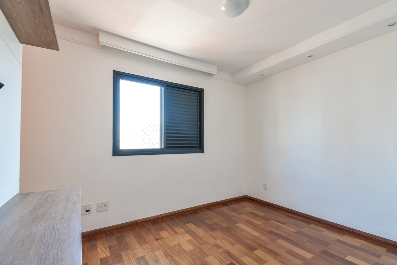 Apartamento à venda com 3 quartos, 85m² - Foto 17