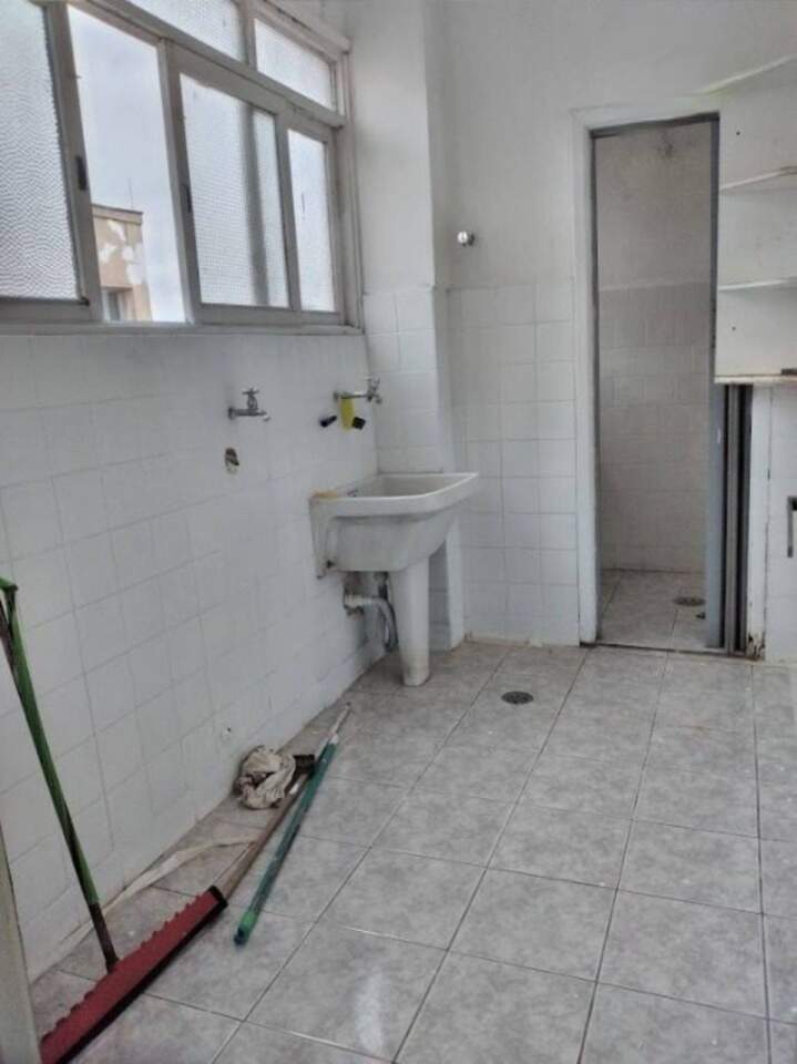 Apartamento à venda com 3 quartos, 136m² - Foto 4