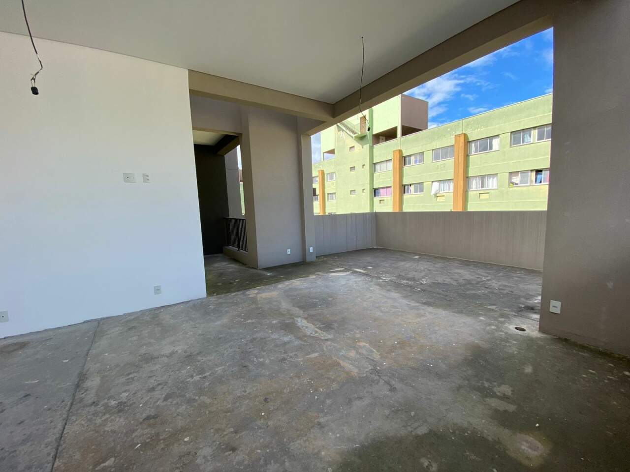 Apartamento à venda com 3 quartos, 174m² - Foto 6