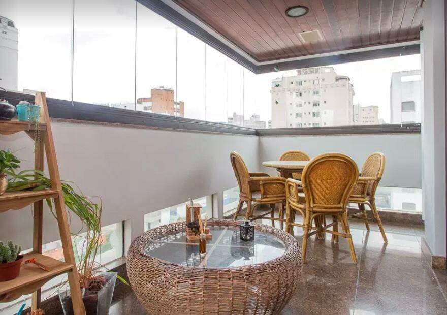 Apartamento à venda com 3 quartos, 240m² - Foto 2