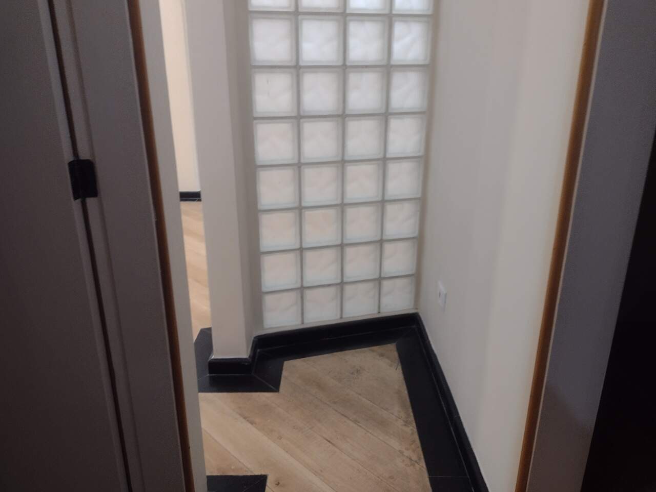 Apartamento à venda com 2 quartos, 68m² - Foto 5