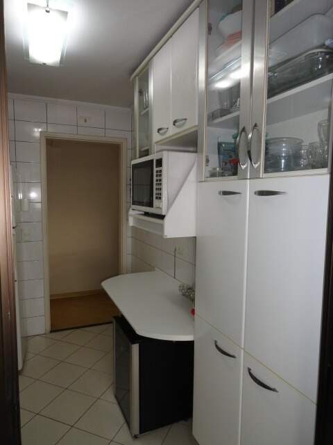 Apartamento à venda com 2 quartos, 62m² - Foto 7