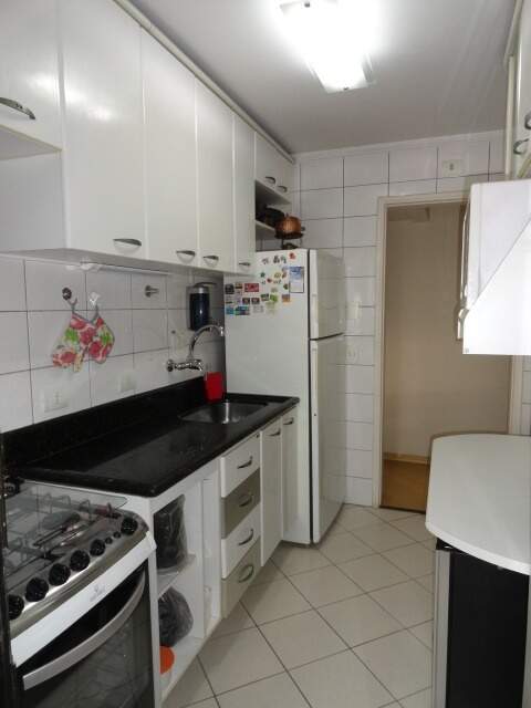 Apartamento à venda com 2 quartos, 62m² - Foto 8