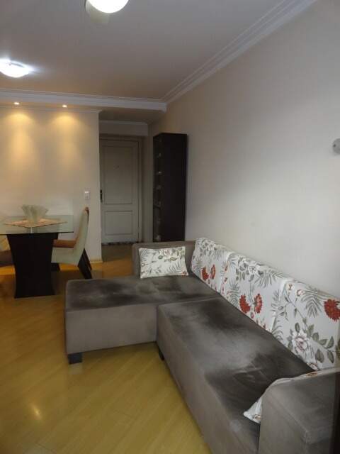 Apartamento à venda com 2 quartos, 62m² - Foto 4