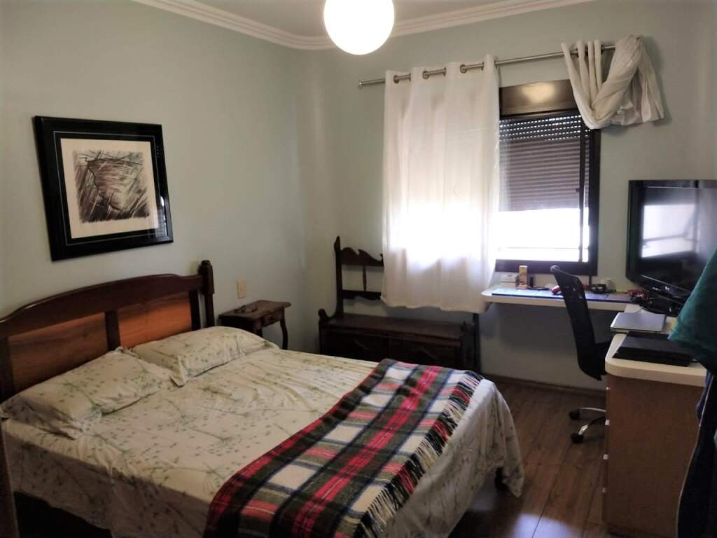 Apartamento à venda com 3 quartos, 170m² - Foto 11