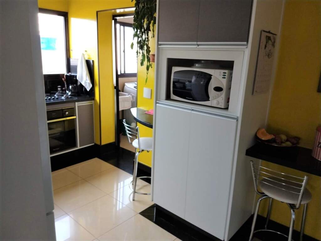 Apartamento à venda com 3 quartos, 170m² - Foto 6