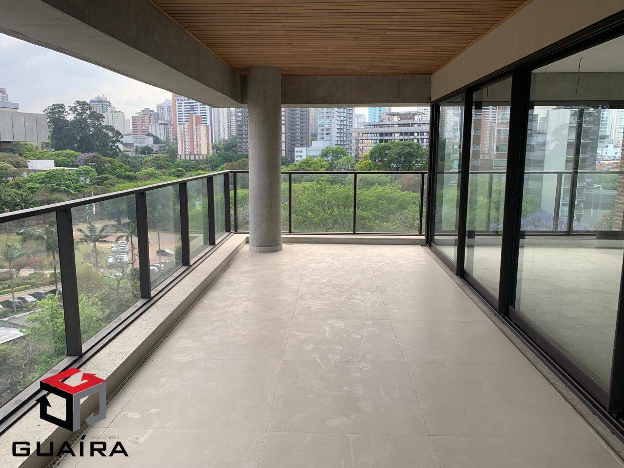 Apartamento à venda com 3 quartos, 171m² - Foto 1