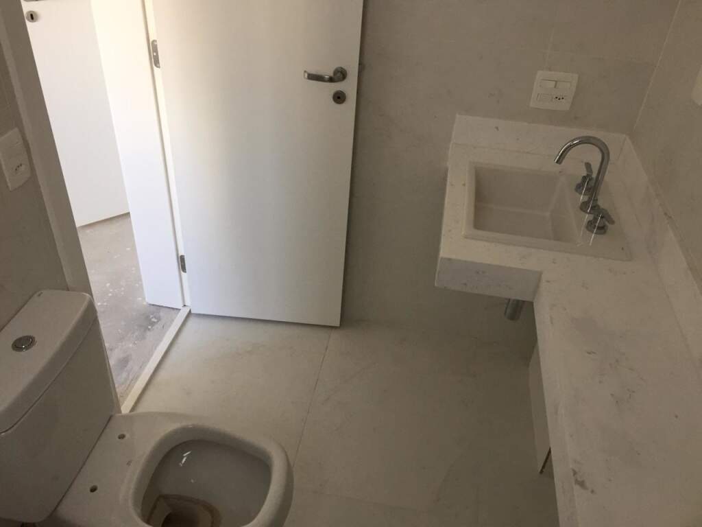 Apartamento à venda com 3 quartos, 192m² - Foto 10