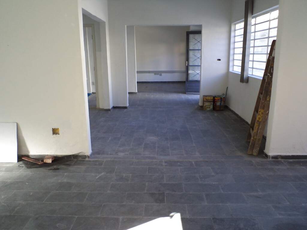 Casa à venda com 1 quarto, 550m² - Foto 4