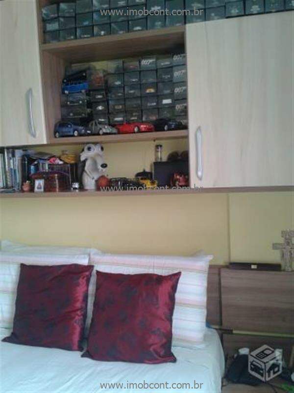 Apartamento à venda com 2 quartos, 64m² - Foto 9