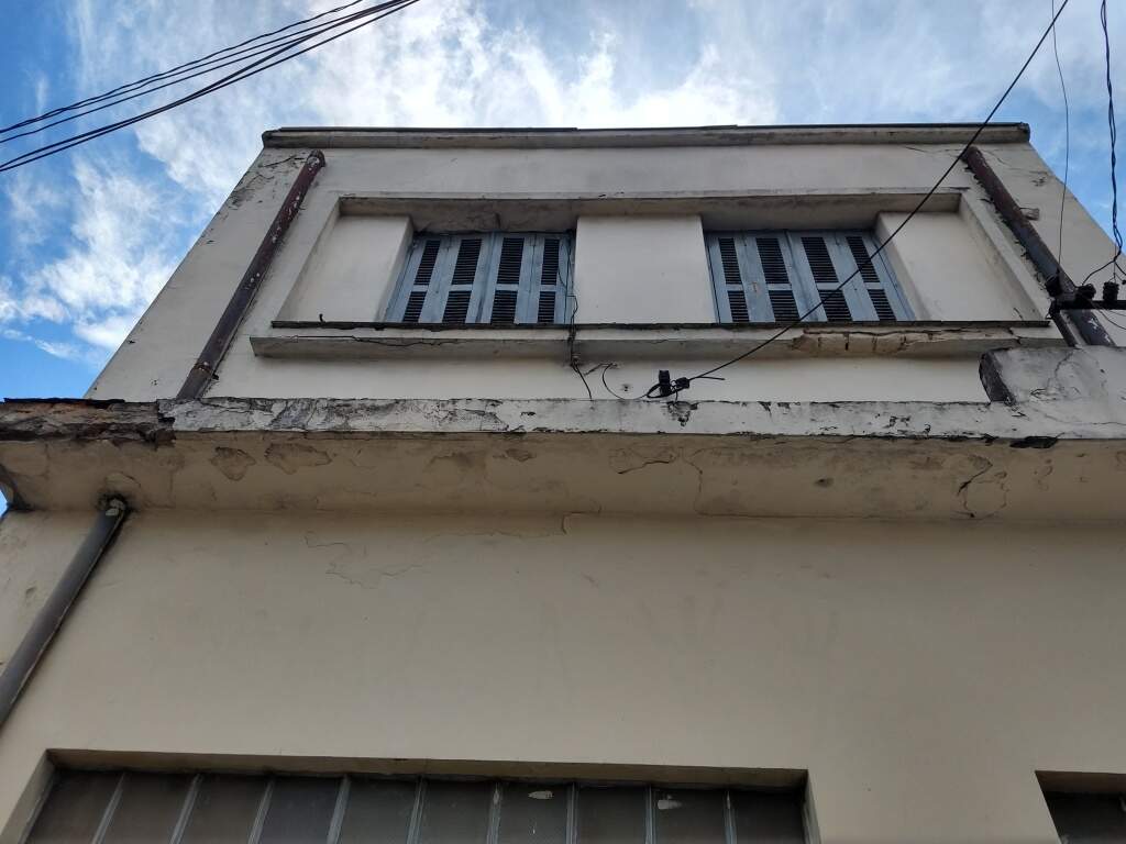 Sobrado à venda com 3 quartos, 180m² - Foto 1