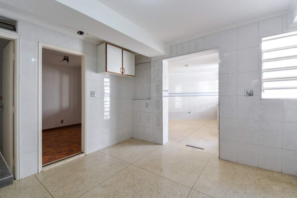 Sobrado à venda com 3 quartos, 200m² - Foto 32