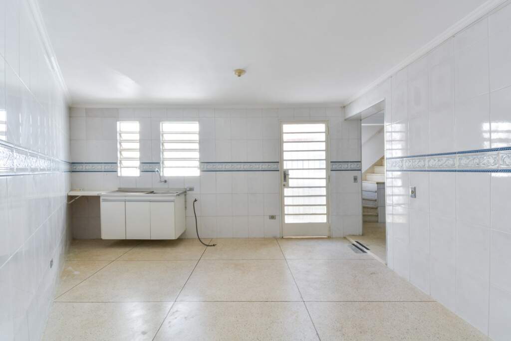 Sobrado à venda com 3 quartos, 200m² - Foto 35