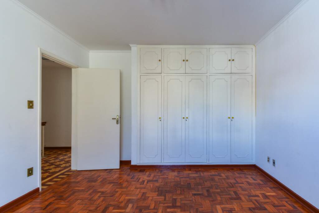 Sobrado à venda com 3 quartos, 200m² - Foto 11