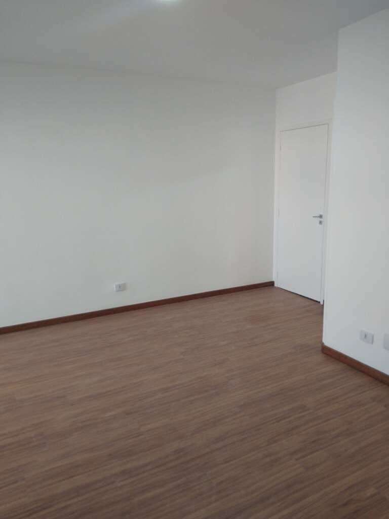 Apartamento à venda com 2 quartos, 67m² - Foto 4