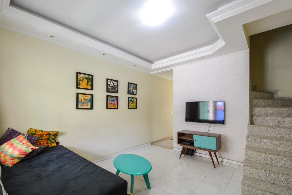 Sobrado à venda com 6 quartos, 120m² - Foto 3