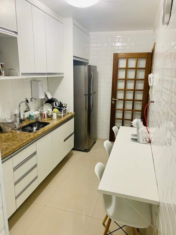 Apartamento à venda com 3 quartos, 79m² - Foto 7