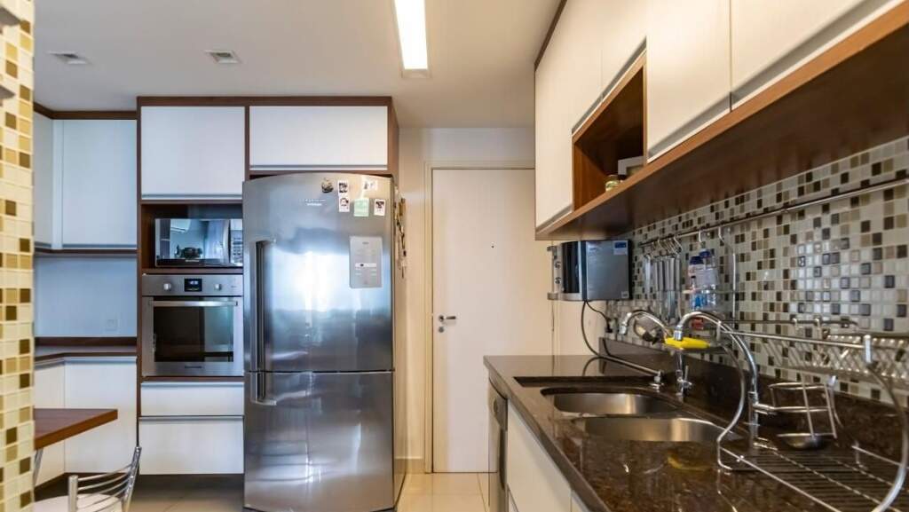 Apartamento à venda com 3 quartos, 230m² - Foto 37