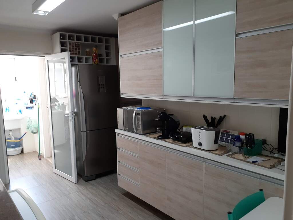 Apartamento à venda com 3 quartos, 138m² - Foto 10