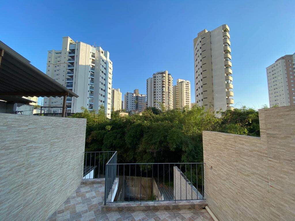 Sobrado à venda com 2 quartos, 150m² - Foto 4