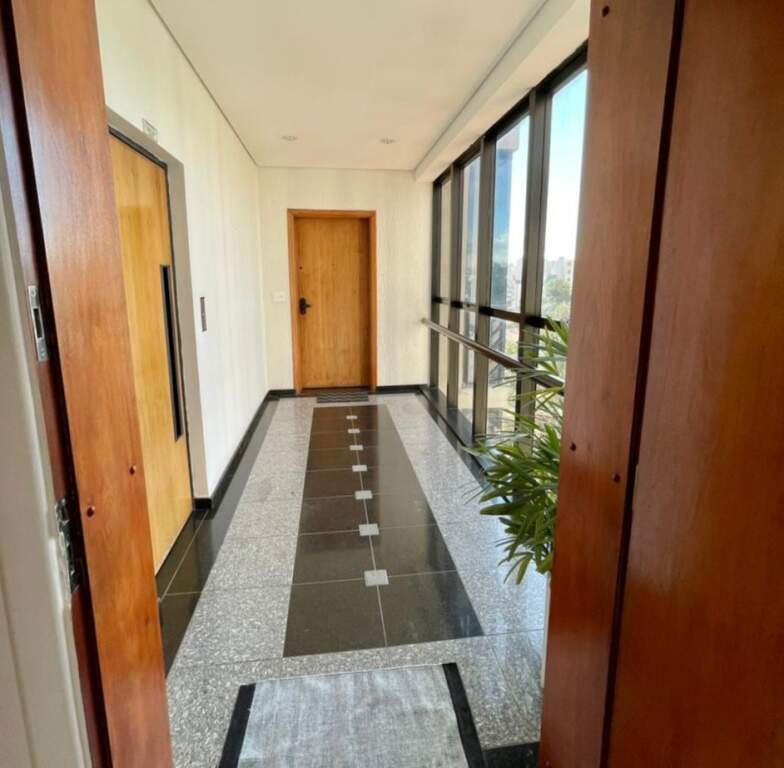 Apartamento à venda com 3 quartos, 139m² - Foto 7