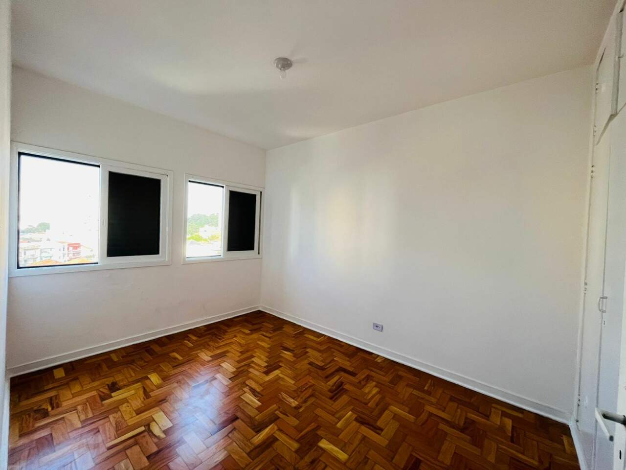 Apartamento à venda com 2 quartos, 72m² - Foto 13