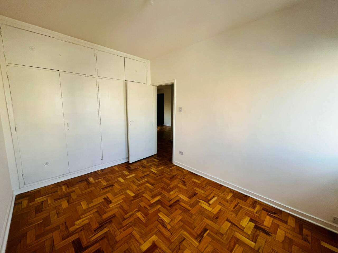 Apartamento à venda com 2 quartos, 72m² - Foto 15