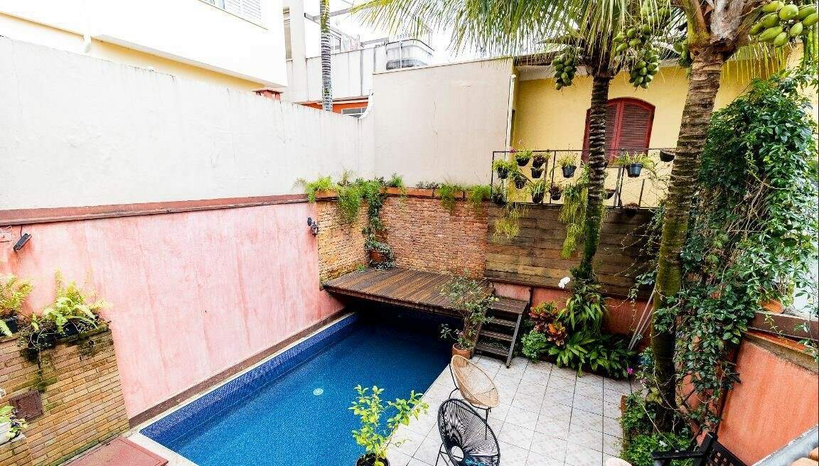 Sobrado à venda com 3 quartos, 176m² - Foto 1