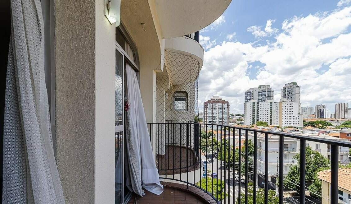 Apartamento à venda com 3 quartos, 117m² - Foto 4