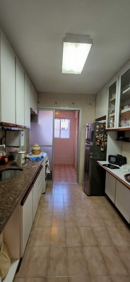 Apartamento à venda com 3 quartos, 85m² - Foto 7