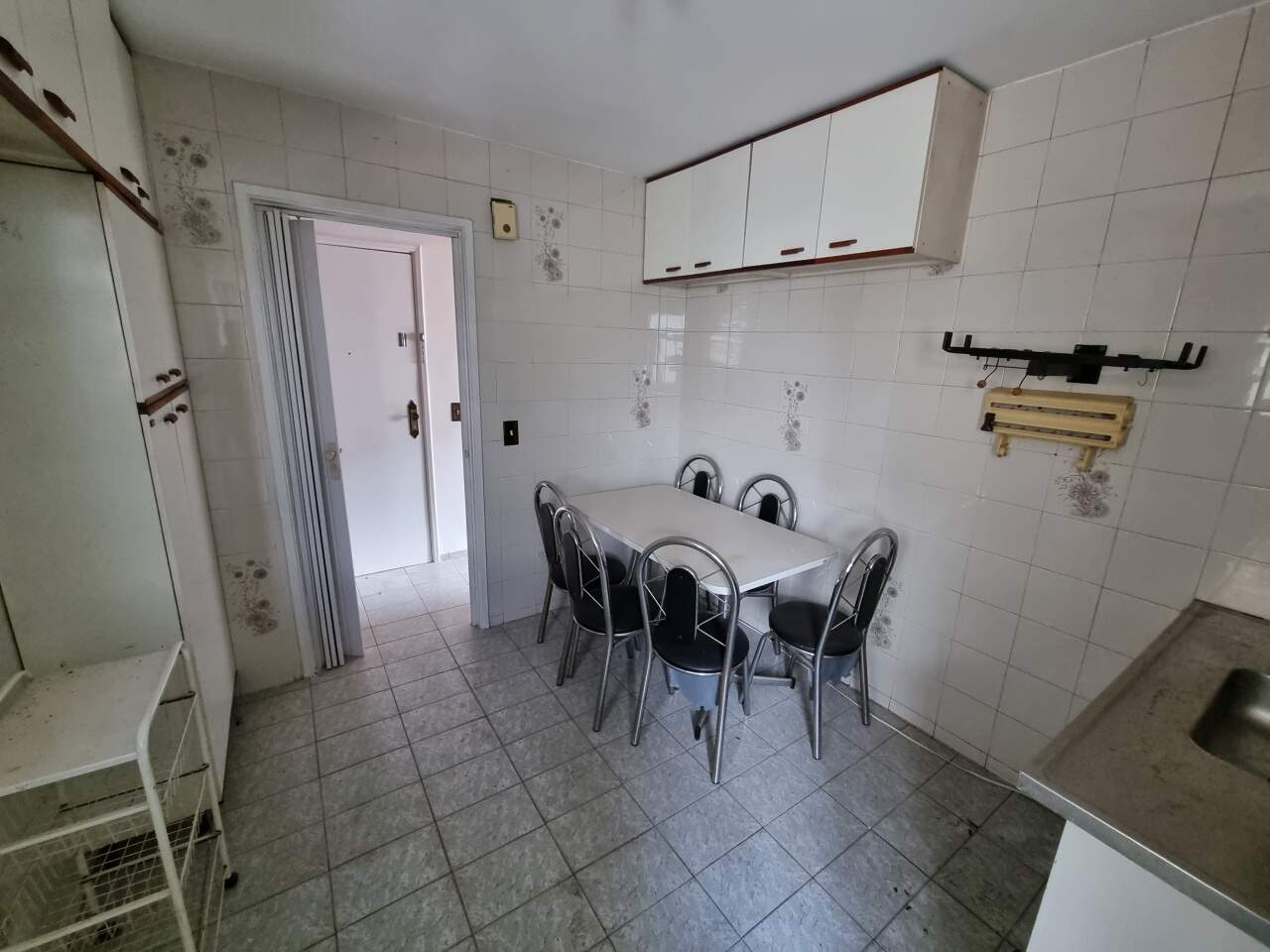 Apartamento à venda com 3 quartos, 84m² - Foto 12