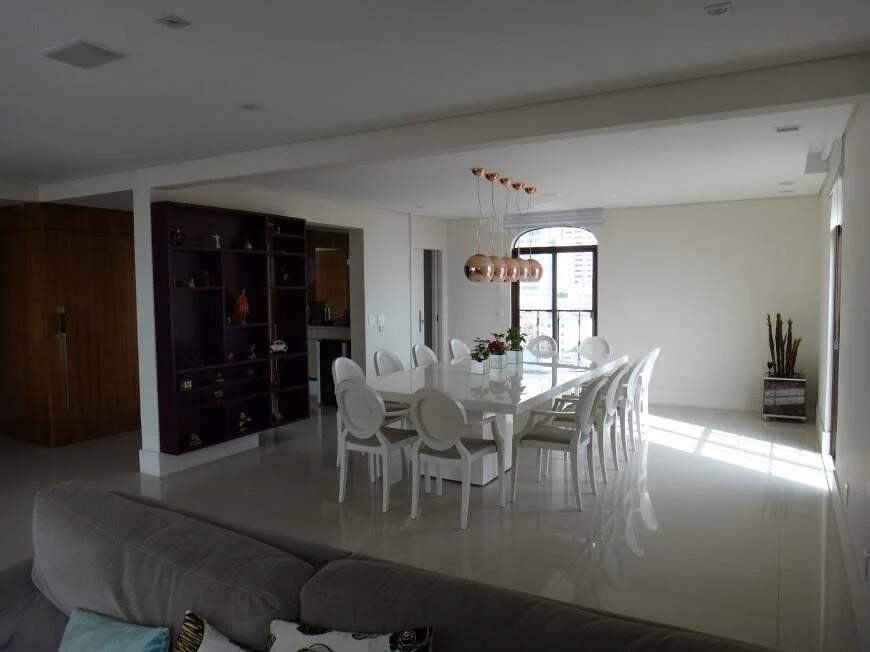 Apartamento à venda com 4 quartos, 260m² - Foto 18