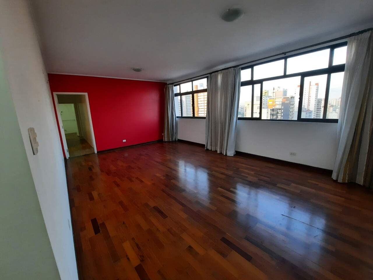 Apartamento à venda com 3 quartos, 118m² - Foto 1