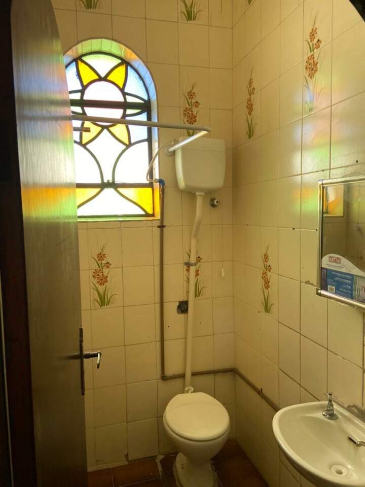 Sobrado à venda com 6 quartos, 260m² - Foto 17