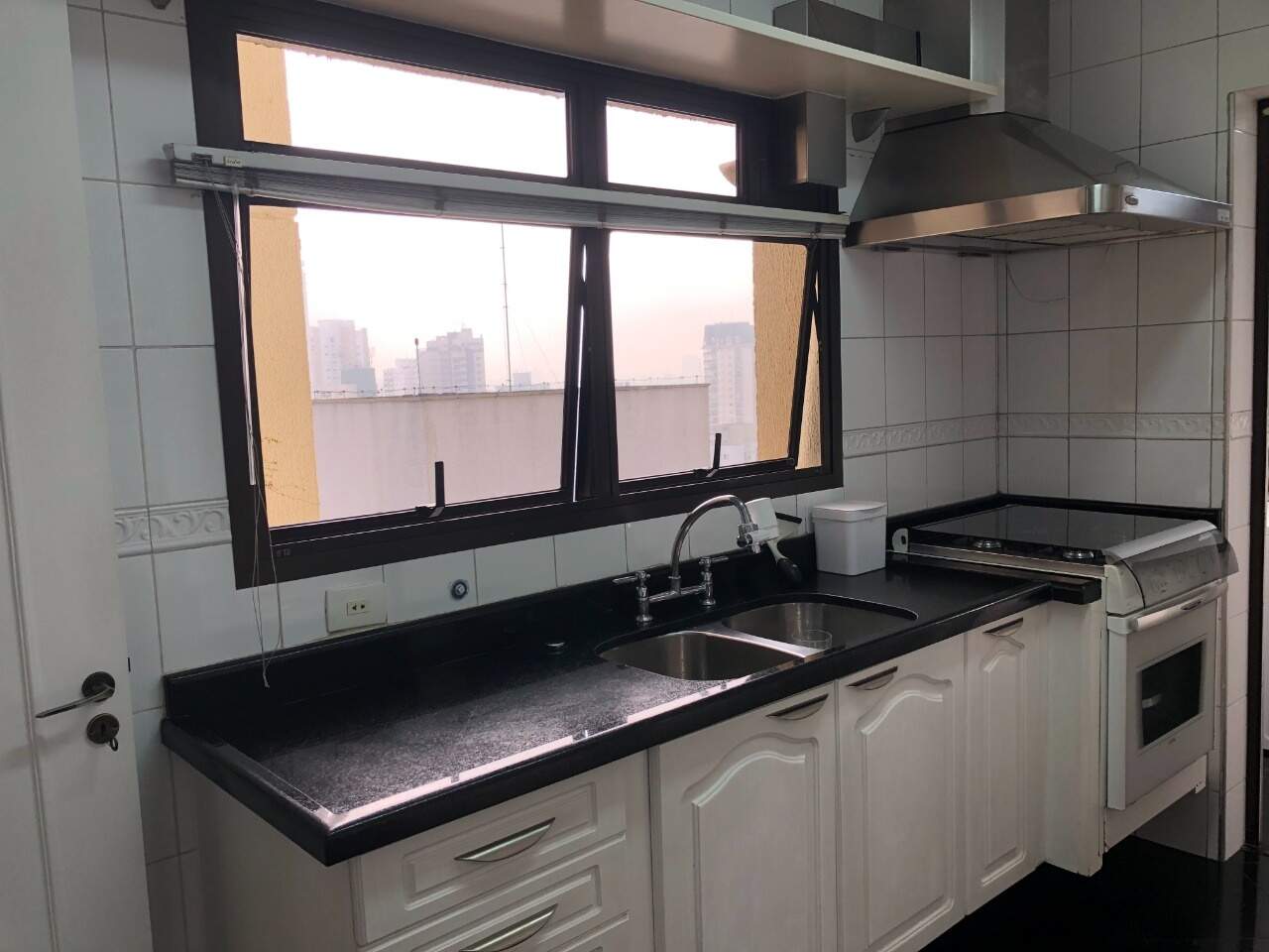 Apartamento à venda com 3 quartos, 139m² - Foto 21