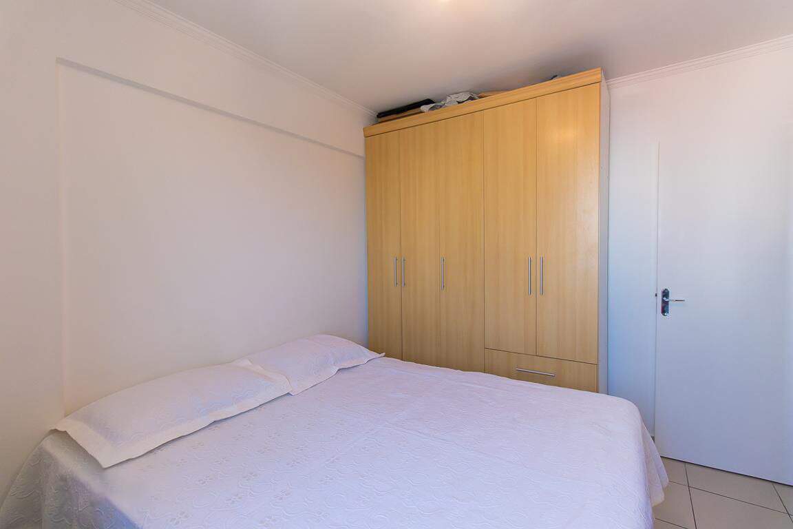 Apartamento à venda com 3 quartos, 70m² - Foto 4